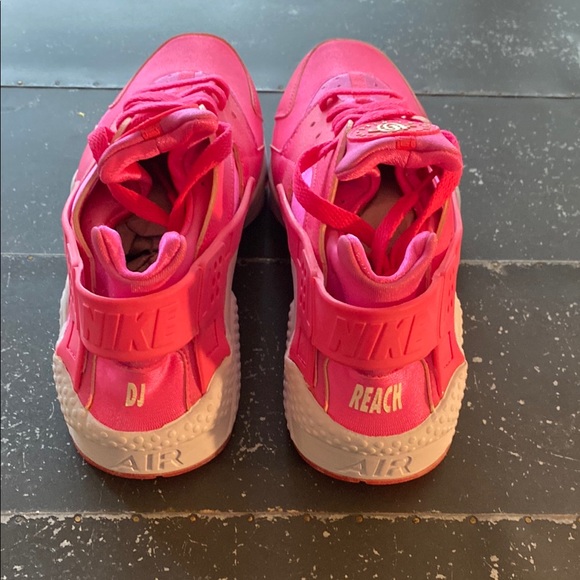 NikeiD Custom Huarache - Picture 3 of 6